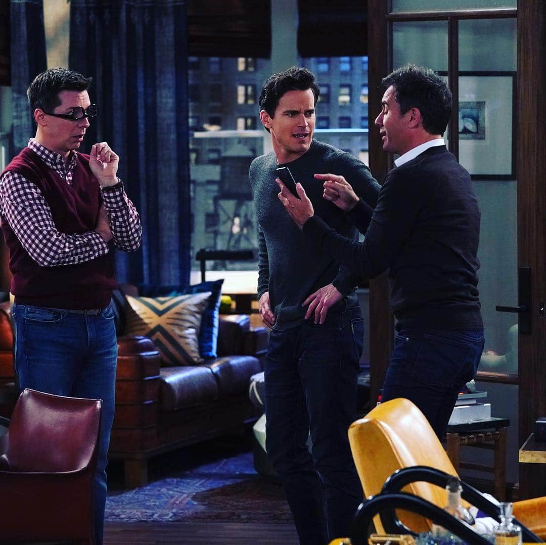 マット・ボマーさんのインスタグラム写真 - (マット・ボマーInstagram)「Can't believe it's here! My first episode of #WillandGrace airs TONIGHT at 9/8c on @nbc! So grateful that I get to be a part of one of my favorite shows!@eric_mccormack @seanhayes @therealdebramessing @meganomullally  @adaripp @nbcwillandgrace」12月7日 5時47分 - mattbomer