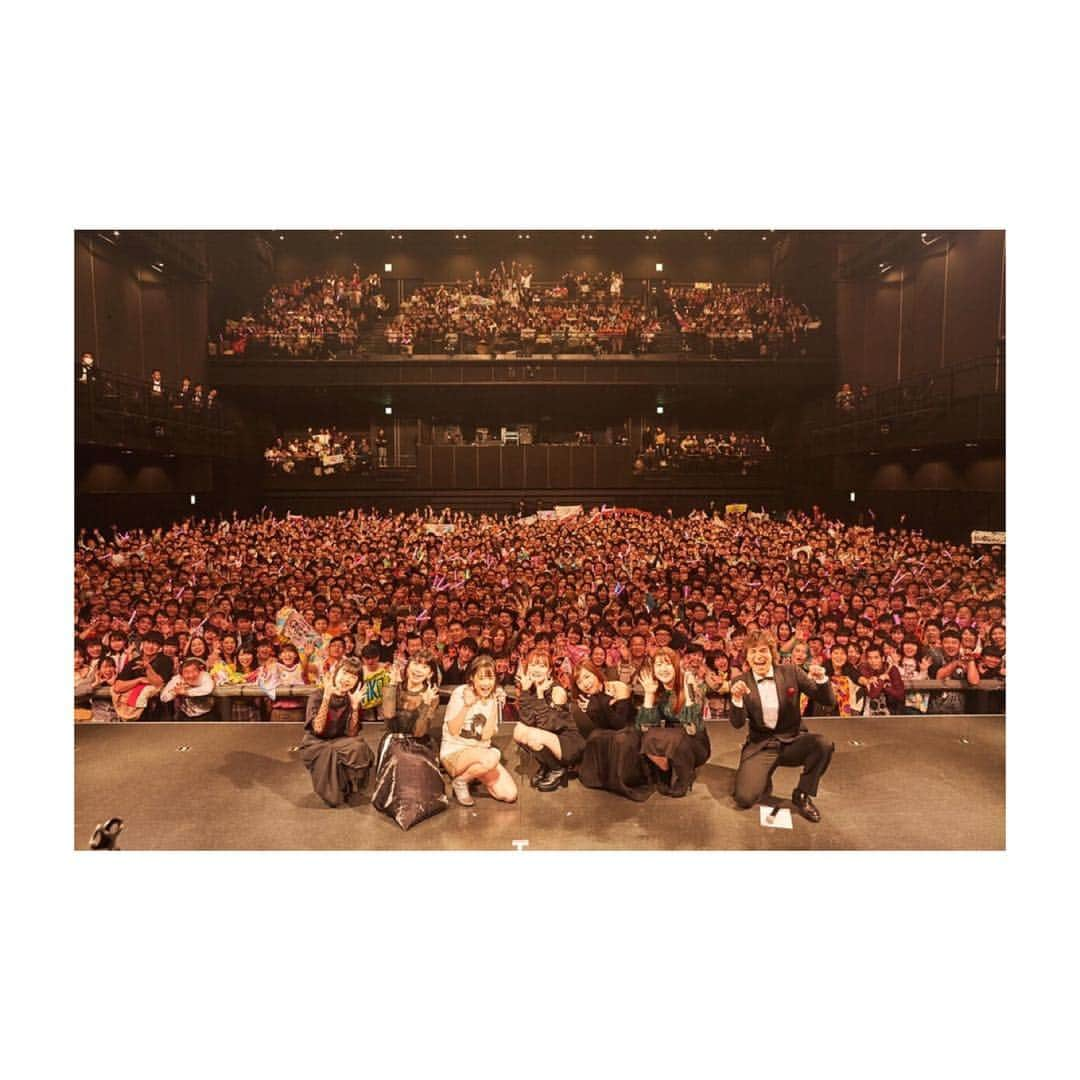 かれん（古賀かれん）さんのインスタグラム写真 - (かれん（古賀かれん）Instagram)「﻿ ﻿ ﻿ EX THEATER ROPPONGI ﻿ 5th ANNIVERSARY ﻿ ﻿ Special GIRLS LIVE ﻿ 大原櫻子×Little Glee Monster﻿ ﻿ ﻿ 来てくださった皆さん﻿ ありがとうございました！！﻿ ﻿ ﻿ ﻿ そして、EX THEATER﻿ 5周年おめでとうございます！﻿ ﻿ ﻿ ﻿ ﻿ 超超超楽しかった！﻿ ﻿ ﻿ とっても素敵な夜でした〜﻿ ﻿ また共演したいなあ、、﻿ ﻿ ﻿ #EXTHEATER﻿ #SpecialGIRLSLIVE﻿ #大原櫻子﻿ #リトグリ﻿ #ブログも書いてます見てね」12月7日 0時15分 - lgm_karen_official