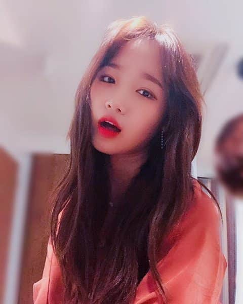 チェ・ユジョンのインスタグラム：「; ♡ 181206 | #위키미키 Fancafe update 📷 ©fantagio . . .  #아이오아이 #IOI #choiyoojung #yoojung #최유정 #유정 #KPOP #wekimeki #위키미키」