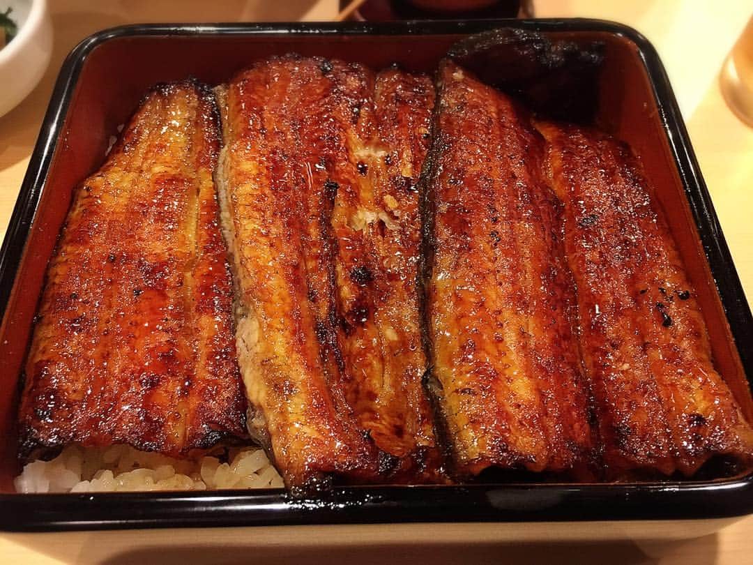 横山みれいのグルメインスタ