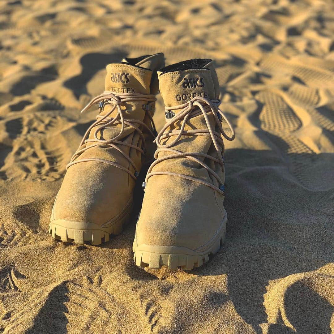 GORE-TEX Products JPさんのインスタグラム写真 - (GORE-TEX Products JPInstagram)「ASICSTIGER GEL-YETITOKYO HI G-TX “DESERT” for nonnative - アシックスの機能性に、GORE-TEX ファブリクスの優れた防水透湿性と都会的な nonnative のデザインエッセンスが融合した、全く新しいシューズが誕生。#GORETEX #ゴアテックス ‬#asicstiger #nonnative #outdoors #lifestyle #exploremore #experiencemore」12月7日 14時38分 - goretexjp