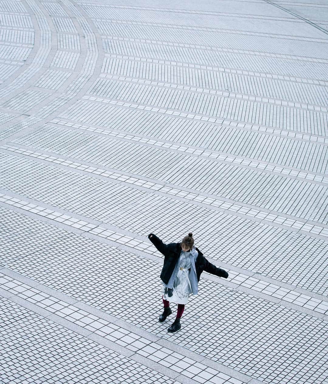 堀田茜さんのインスタグラム写真 - (堀田茜Instagram)「撮影はかなり寒い日だったけどリーバイスのジャケットが暖かくてそのままきて帰りたくなりました☃️ @fashionsnapcom ありがとうございました❤ #MyFirstトラッカー #リーバイス #pr @levis_japan」12月7日 21時40分 - akanehotta