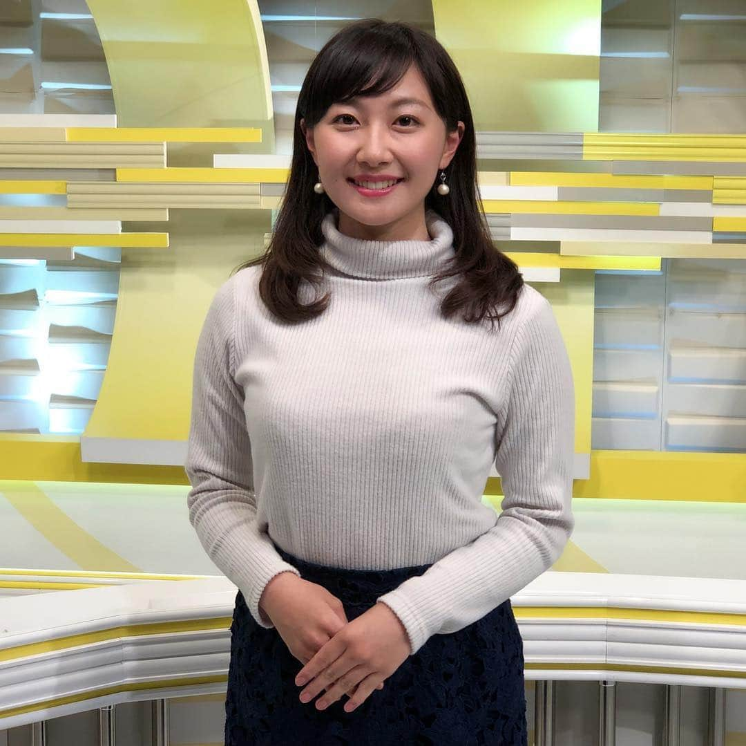 佐竹明咲美さんのインスタグラム写真 - (佐竹明咲美Instagram)「きょうから急激に 寒さ厳しくなりしたね❄️ 今シーズン初めて歯がガタガタしました((((*ﾟ▽ﾟ*)))) TSCnews5でもお伝えしましたが、 中国山地沿いでは雪の降るところもあるそう！ 路面の凍結などには注意してくださいね⛄️ そして、香川県ではインフルエンザも 増えているみたいです！ 手洗いやマクスの着用を心がけてくださいね😷  番組ではステキな衣装もお借りしています👗  1〜4枚目#earthmusicandecology  5〜7枚目 #anyfam  どちらもイオンモール岡山店で お借りしています♪ いつもありがとうございます✨ 🤗🤗 #テレビせとうち #TSCnews5 #アナウンサー #衣装 #きょうは寒いですねぇ #暖かくしてお過ごしくださいね」12月8日 6時18分 - asami_satake