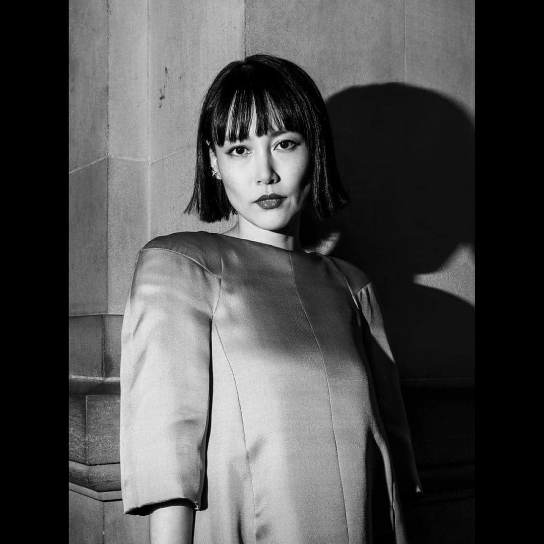 菊地凛子さんのインスタグラム写真 - (菊地凛子Instagram)「I can’t stop thinking about the exquisite show at the MET... #CHANELinNYC #chanelmetiersdart @chanelofficial」12月8日 12時10分 - rinkokikuchi