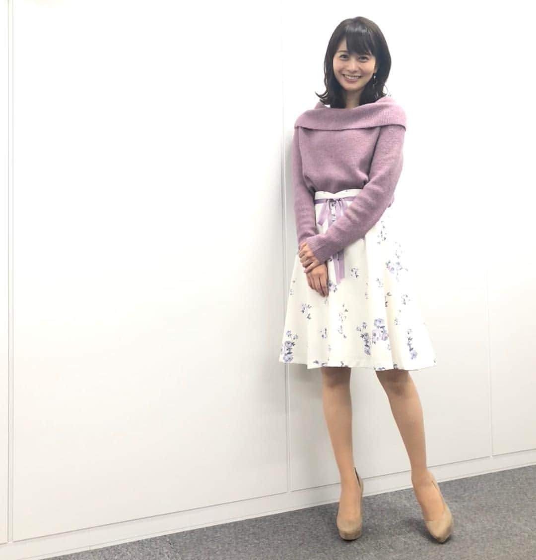 高見侑里さんのインスタグラム写真 - (高見侑里Instagram)「◡̈♥︎ こちら、BS11の衣装です👗 トップス…#RANDA スカート…#PATTERNfiona ピアス…#imac パンプス…#FLAGJ * この週末ぐっと寒くなるので皆さん風邪などお気を付けくださいね🍀」12月8日 23時17分 - yuri_takami_official