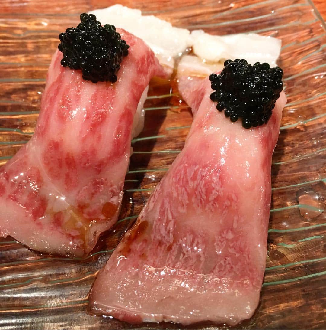 松井まりのインスタグラム：「寒い時はお肉。とにかく美味しいお肉。」