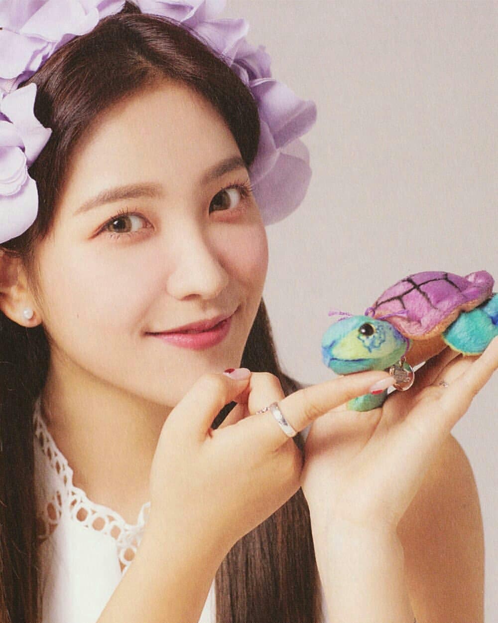 イェリさんのインスタグラム写真 - (イェリInstagram)「Yeri – 2019 Season's Greeting Scan  #REDVELVET #YERI #레드벨벳 #예리」12月9日 13時18分 - redvelvet_yeri