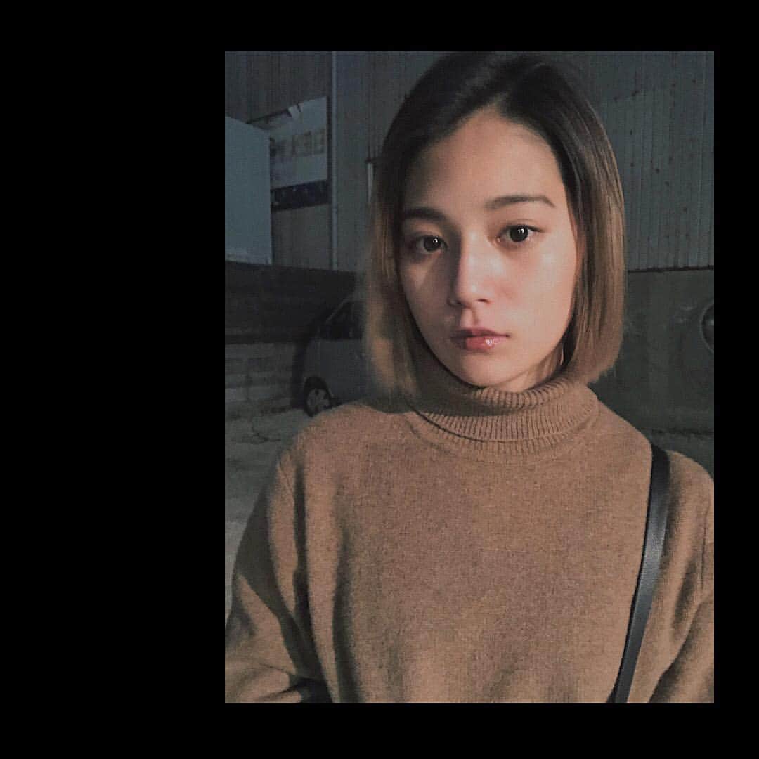 浪花ほのかのインスタグラム：「ヌーディな雰囲気に、、、 全体的に薄め  #メイク」
