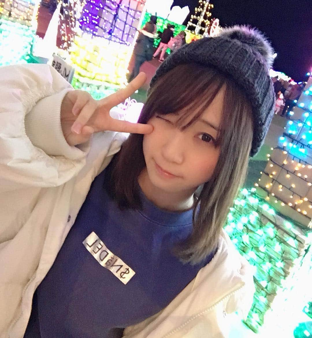 伊織もえさんのインスタグラム写真 - (伊織もえInstagram)「寒い寒い❄☃️」12月9日 23時47分 - moe_five