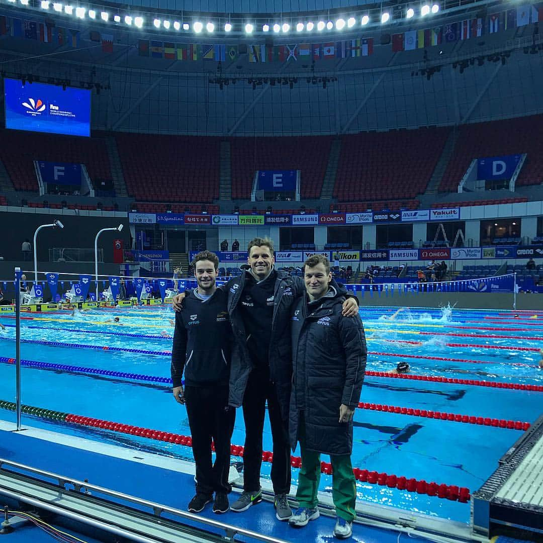 トーマス・フレイザー・ホルムズのインスタグラム：「Incredible pool here in Hangzhou, China🇨🇳 . Only 2 more sleeps until competition gets under way. Let’s go!! #aussie #hangzhou」