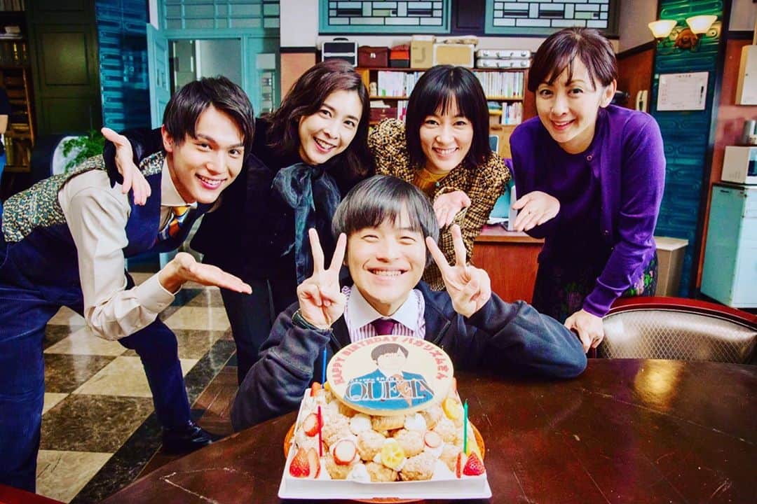 水川あさみのインスタグラム：「バカリさんの誕生日をチームQUEENでお祝い🎂 おめでとうございます！ わっしょい！」