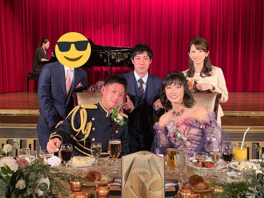 川口満里奈さんのインスタグラム写真 川口満里奈instagram アナウンススクールの友人の 結婚披露宴で司会を務めました 式の入場からまず泣き 誓いの言葉と でまた泣いて 披露宴中どうなることかと 我ながら心配でしたが 泣くのは話すところ以外で 済んだ