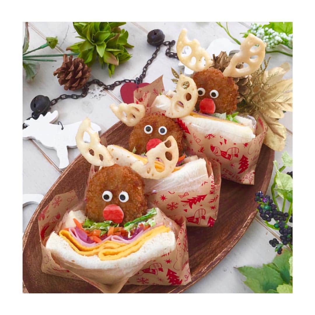 ABC Cooking Studioさんのインスタグラム写真 - (ABC Cooking StudioInstagram)「. . 🍱クリスマス弁当🍱 . . お弁当にもクリスマスを…😍 かわいい雪だるまやサンタさん、 トナカイなどを取り入れた かわいいクリスマス弁当をご紹介します❣️ . Special Thanks♡ @konomi.619 さま @mutsukumama さま @chinazoron さま @ayano.adsh さま .  #abcクッキング #abcクッキングスタジオ #abccooking #abccookingstudio #料理好きな人と繋がりたい  #ボリューム満点 #お弁当 #お弁当の詰め方  #手作り #手作り弁当 #弁当レシピ #弁当おかず #クリスマス弁当 #雪だるま弁当 #サンタクロース弁当 #トナカイ弁当 #冬弁当 #キャラ弁 #サンドイッチ弁当 #サンドイッチ #雪だるま #クリスマス #デコ弁」12月9日 20時30分 - abccookingofficial