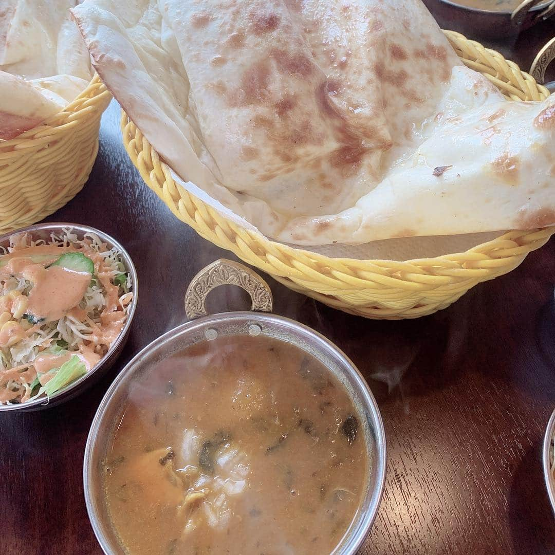 水谷雅子さんのインスタグラム写真 - (水谷雅子Instagram)「休日は中学校からの仲のいい友達とランチ💖💖💖😃 #ナンカレー #インドカレー #中辛 #仲のいい友達#同じクラス #楽しいランチ #いつもありがとう #水谷雅子 #水谷雅子beautybook 50の私#本」12月9日 21時23分 - mizutanimasako