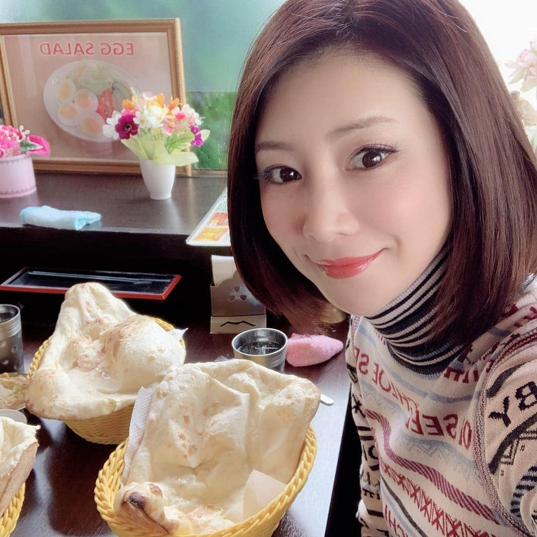 水谷雅子さんのインスタグラム写真 - (水谷雅子Instagram)「休日は中学校からの仲のいい友達とランチ💖💖💖😃 #ナンカレー #インドカレー #中辛 #仲のいい友達#同じクラス #楽しいランチ #いつもありがとう #水谷雅子 #水谷雅子beautybook 50の私#本」12月9日 21時23分 - mizutanimasako