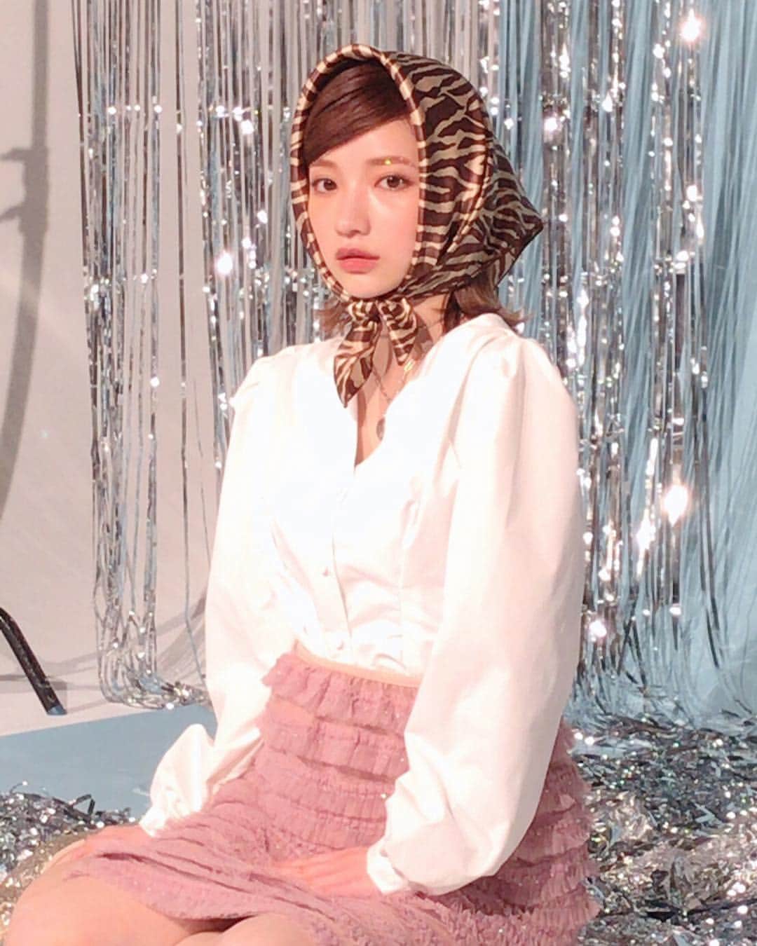南りほのインスタグラム：「#bis #1月号 #offshot 📚」