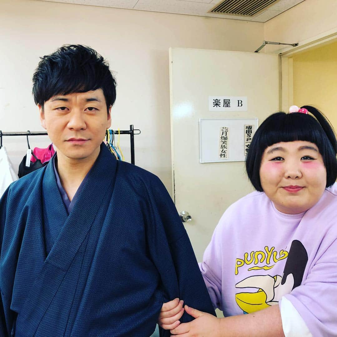 酒井藍さんのインスタグラム写真 - (酒井藍Instagram)「新名さんが、キリッとしてました。 そーっと近づいて、抱きつきました。 成功しました✌️ #✌️ #✌️ #✌️」12月10日 18時18分 - sakaiaisakaiai