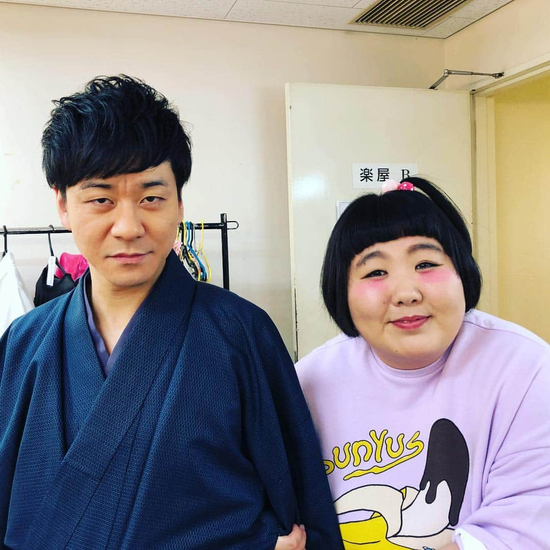 酒井藍さんのインスタグラム写真 - (酒井藍Instagram)「新名さんが、キリッとしてました。 そーっと近づいて、抱きつきました。 成功しました✌️ #✌️ #✌️ #✌️」12月10日 18時18分 - sakaiaisakaiai