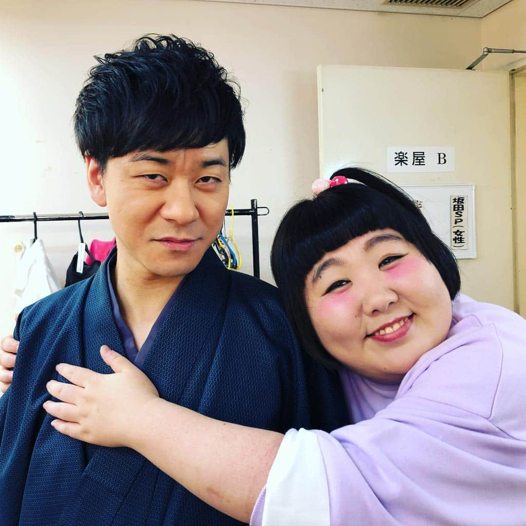 酒井藍さんのインスタグラム写真 - (酒井藍Instagram)「新名さんが、キリッとしてました。 そーっと近づいて、抱きつきました。 成功しました✌️ #✌️ #✌️ #✌️」12月10日 18時18分 - sakaiaisakaiai