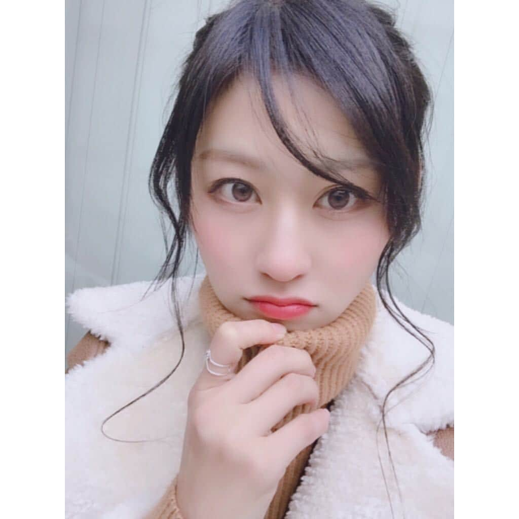 日吉晶羅さんのインスタグラム写真 - (日吉晶羅Instagram)「. ❤️ . . #しゃむい  #体調管理してね #🥺 #selfie  #instagood #instalike #instadaily  #me #girl #photo #prettycold #photooftheday #like4like #follow #ootd #hair #自撮り #いいねしてね #フォロー #写真好きな人と繋がりたい #寒い #月曜日 #モデル #ダイエット #引き締め #丸顔」12月10日 12時17分 - akira_kirakira_