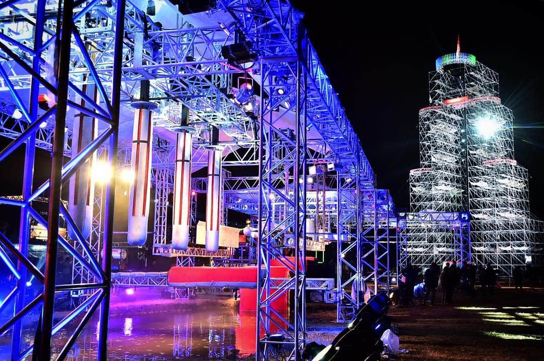 乾雅人のインスタグラム：「【SASUKE Ninja Warrior Announcement】 "SASUKE Ninja Warrior 2018 New Year's Eve". Final Stage (Mt. Midoriyama) is going to broadcast LIVE from Yokohama Red Brick Warehouse on TBS. Don't miss it‼️ 大晦日、横浜赤レンガ倉庫からFINALステージの生放送やります。お楽しみに👍 #sasuke2018 #ninjawarrior #obstacle #mtmidoriyama #liveshow」