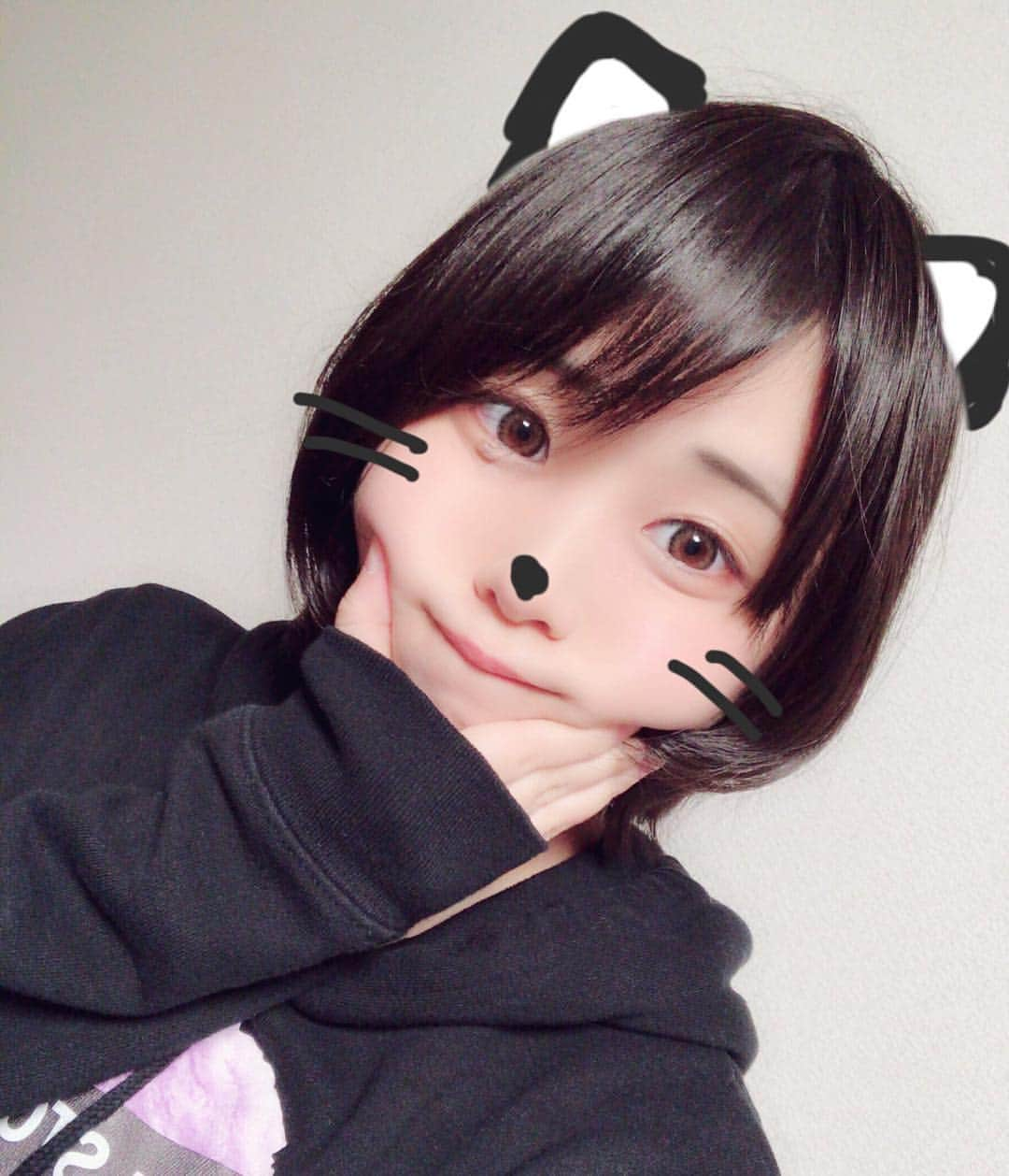 くろねこさんのインスタグラム写真 - (くろねこInstagram)「ねっこねこ #自撮り #自撮り女子 #黒髪 #japanesegirl #japanese #selfie」12月10日 14時35分 - kuronekoshi_nya