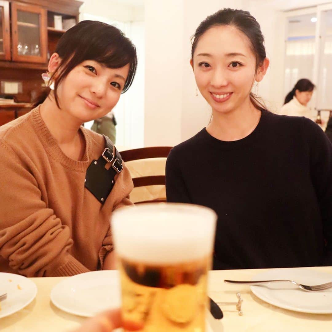 近藤英恵さんのインスタグラム写真 - (近藤英恵Instagram)「蘭陵王！蘭陵王！ 千秋楽！ 素晴らしかった✨✨✨ #宝塚 #花組 #蘭陵王 #千秋楽 #KAAT #凪七瑠海さん素敵 #音くり寿さんの歌に涙 #大好きなお友達  との観劇で #感動倍増 #昼から飲んで #観劇後 また#🍺 #カロリーオーバー でも幸せ💗」12月10日 23時18分 - hanachan93