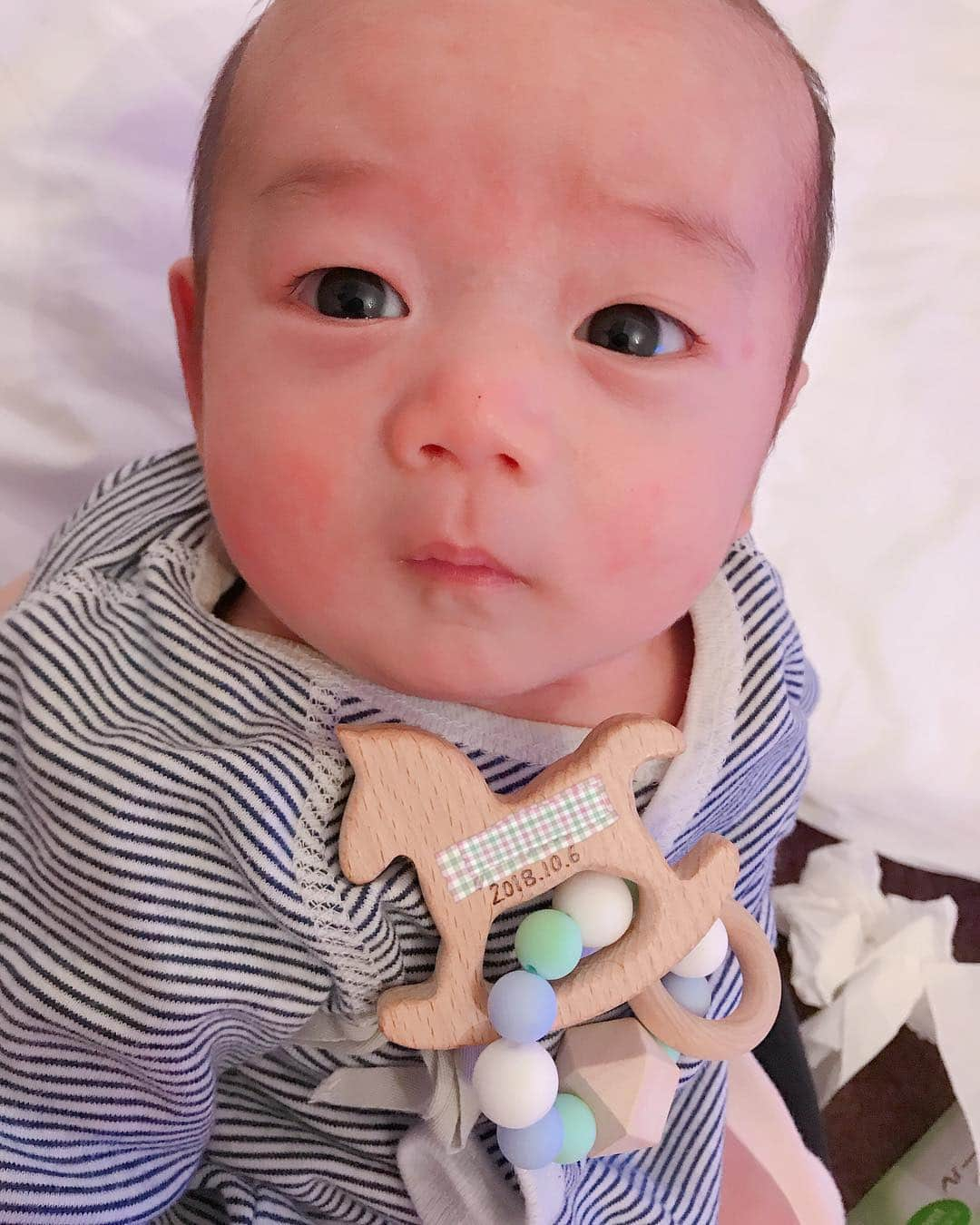 今井成美のインスタグラム：「お祝いの品のセンスが素晴らしい❤️ かわいーね👶💕」