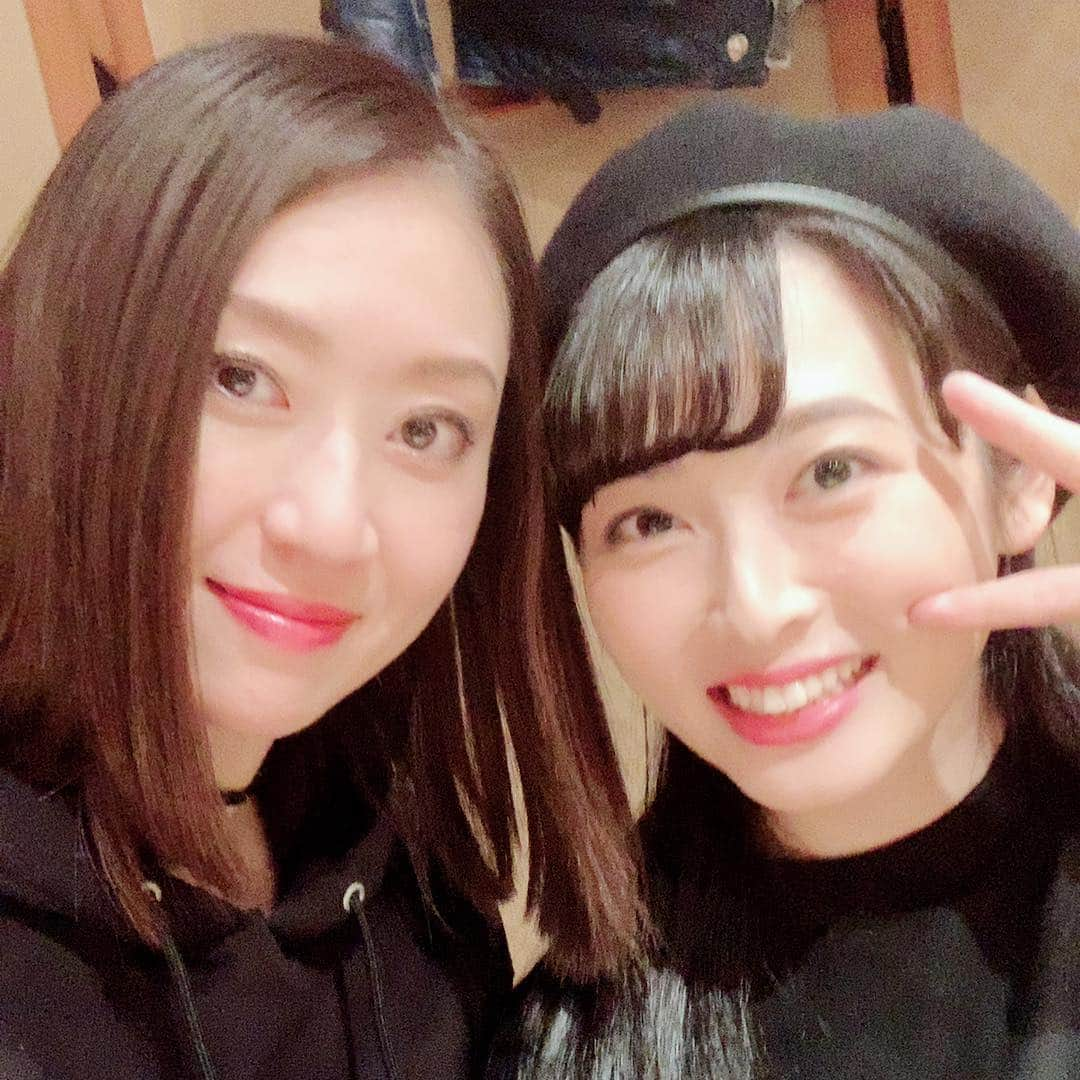 鳳翔大さんのインスタグラム写真 - (鳳翔大Instagram)「「虹色唱歌🌈」 みどりさん🌹  美しい…可愛い❤️ そして、めちゃくちゃサバサバしててカッコイイ姉さんです⭐️ 本当に沢山絡ませて頂き、めちゃくちゃ楽しかったです⭐️やはり宝塚ってすごい場所だなと…改めて感じました！！ 今回初めてお会いしたのに、そんな感じが全くしないくらいで楽屋でも宝塚トークで盛り上がってました💕  可愛いしっかり者の茉麻と、ヒロム君はみんなからとても可愛いがられる人柄でホントそれも納得のいい子で癒されました( ^ω^ )  たー君、なんか弟みたい笑 犬みたい🐶 相変わらずの話しやすいイイ子！  素敵な役者さんの集まりでした*･゜ﾟ･*:.｡..｡.:*･'(*ﾟ▽ﾟ*)'･*:.｡. .｡.:*･゜ﾟ･* #大鳥れいさん #須藤茉麻 #hiromu #河原田巧也 #鳳翔大」12月10日 23時31分 - dai_hosho_official