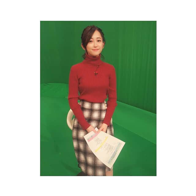 安倍萌生さんのインスタグラム写真 - (安倍萌生Instagram)「今週の衣装は @tocco_closet でした！」12月11日 13時22分 - megumiabe_