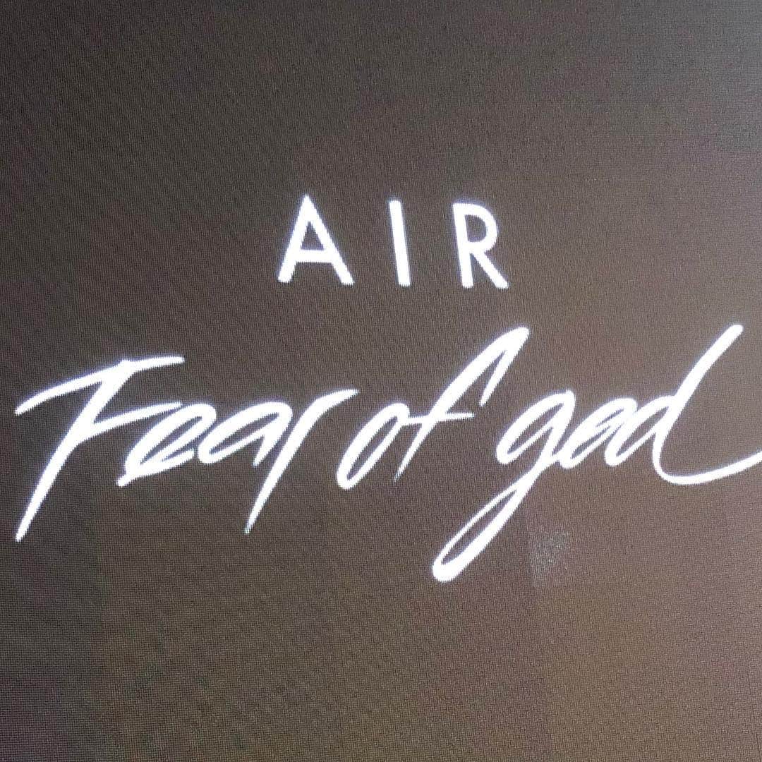 キム・ヨングァンさんのインスタグラム写真 - (キム・ヨングァンInstagram)「#nike #airfearofgod 🖤  FEAR OF GOD X NIKE」12月11日 8時09分 - aksakfn12