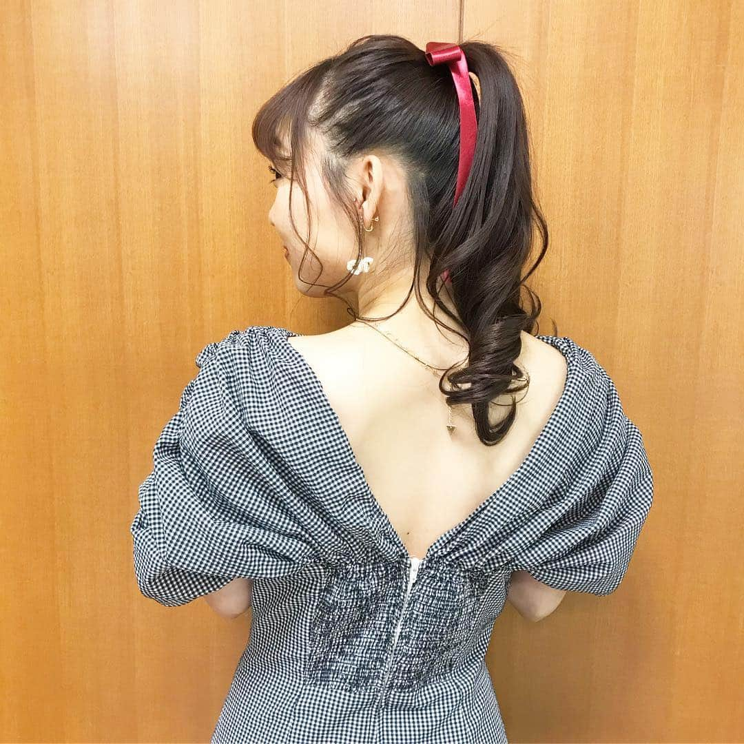 須田亜香里さんのインスタグラム写真 - (須田亜香里Instagram)「ここ数日のコーディネート！ 12月9日(日) #サンジャポ #背中 #ポニーテール #ホクロ #ちらり 12月8日(土) #新日本アイドル音楽祭 #paravi さん #チョコレート #ありがとうございます #💕」12月11日 9時45分 - akarisuda