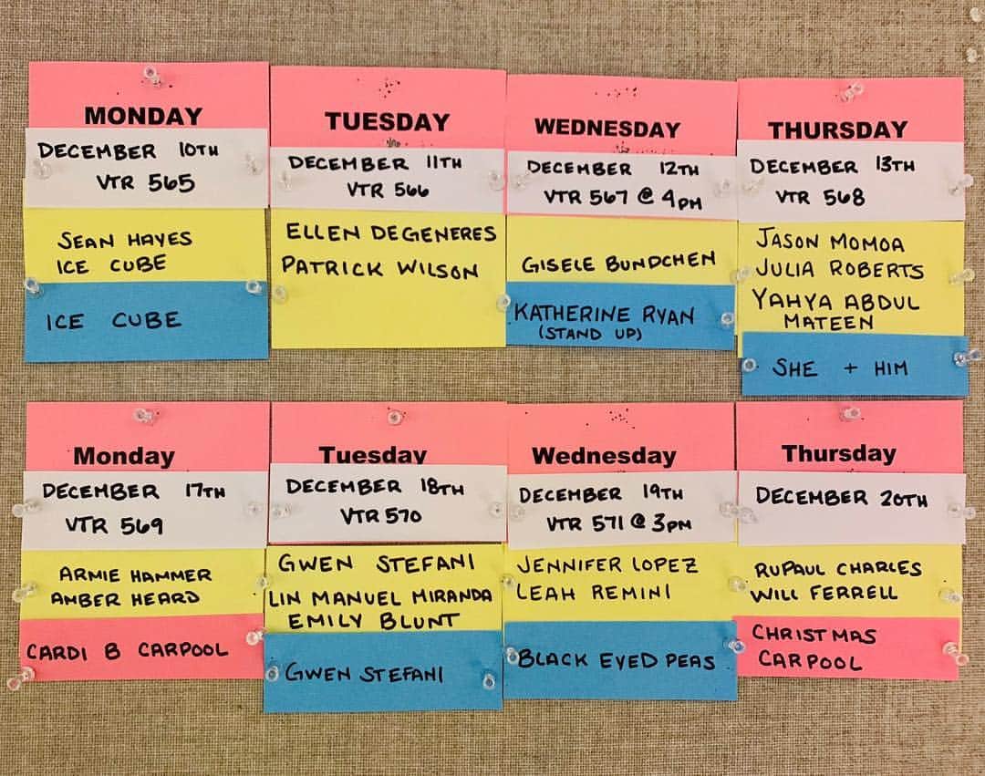 ジェームズ・コーデンのインスタグラム：「Here’s what the next two weeks look like on the @latelateshow! Seeing the year out with a bang x x x」