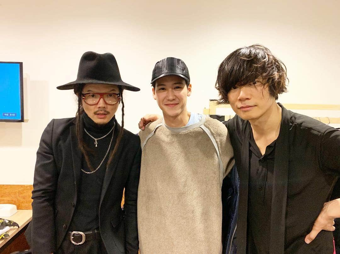 葉山奨之さんのインスタグラム写真 - (葉山奨之Instagram)「#alexandros のライブに行って来ました！ もう本気で最高すぎた！！ 皆さんかっこよすぎです。 惚れまくった！」12月11日 22時01分 - shonohayama