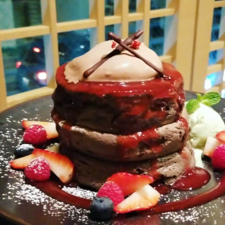 ミスター黒猫（黒猫仙人）のグルメインスタ