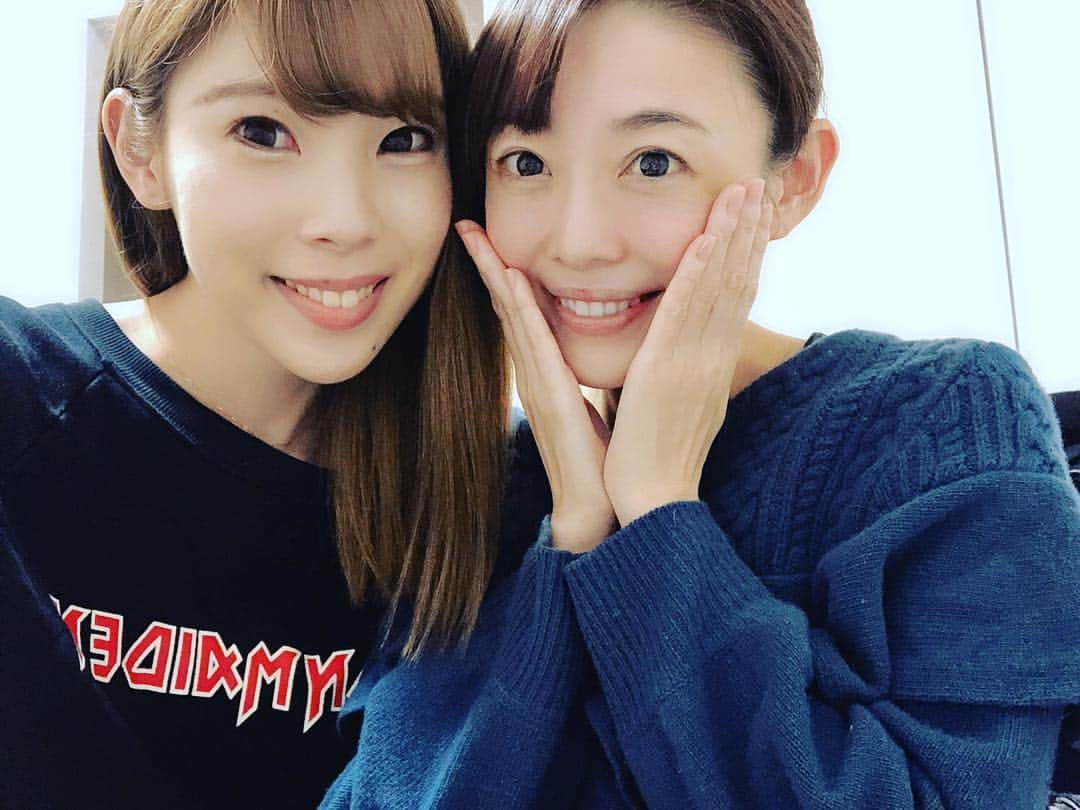 松山まなかさんのインスタグラム写真 - (松山まなかInstagram)「あさみんとランチに行って、あさみんのサロンで脱毛して、あさみんとtictokやって、今日も爆笑🤣🤣 #友 #キラキラ女子 #脱毛サロン #チェルシーローズ #tictok #爆笑 #笑う門には福来る #マラソン女子」12月11日 16時17分 - manakamatsuyama