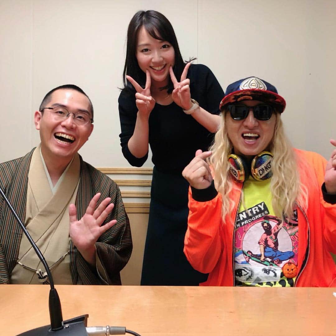 のインスタグラム：「今年の10月からリニューアルした 「らくごのデンパ」🤔 落語好きな有名人と、若手落語家をお迎えして 毎週日曜朝6:30〜7:00お送りしています💕 私は、落語に興味を持ってまだ1年程度ですが、長年の落語愛をあたためてきた方々のお話はほんとに愉快で面白いんだよな〜🤗 落語愛もひしひしと伝わりますし、エピソードもすぐには理解出来ないものがたくさん！ 心から楽しい収録〜😍💕 らくごのデンパ→志の輔ラジオ落語DEデート→林家たい平大安吉日おかしら付き♪ という、文化放送落語ゾーンです！😍 落語全く興味ない方にも聞いてほしい😩私もそうだったから😩  #DJKOO さん #ラバーガール #大水洋介 さん #南沢奈央 さん #魔夜峰央 さん #エレキコミック #やついいちろ さん #入船亭小辰 さん #鈴々舎馬るこ 師匠 #春風亭ぴっかり ☆さん #柳家緑太 さん #笑福亭羽光 さん #JOQR #文化放送 #落語」