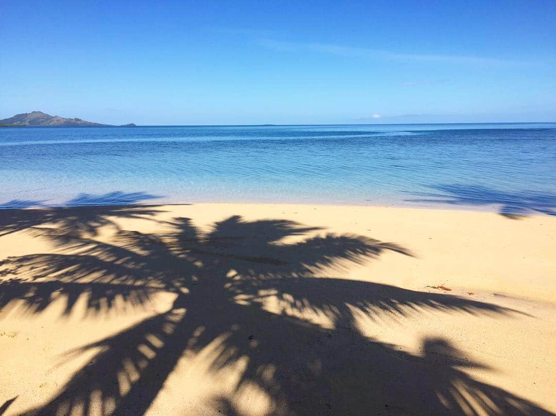 片山萌美さんのインスタグラム写真 - (片山萌美Instagram)「寒いよう。 フィジーが恋しいよう。  #ワールドツアー完璧map #フィジー #海と空が同じ色 #BSフジ」12月11日 23時20分 - moet_mi