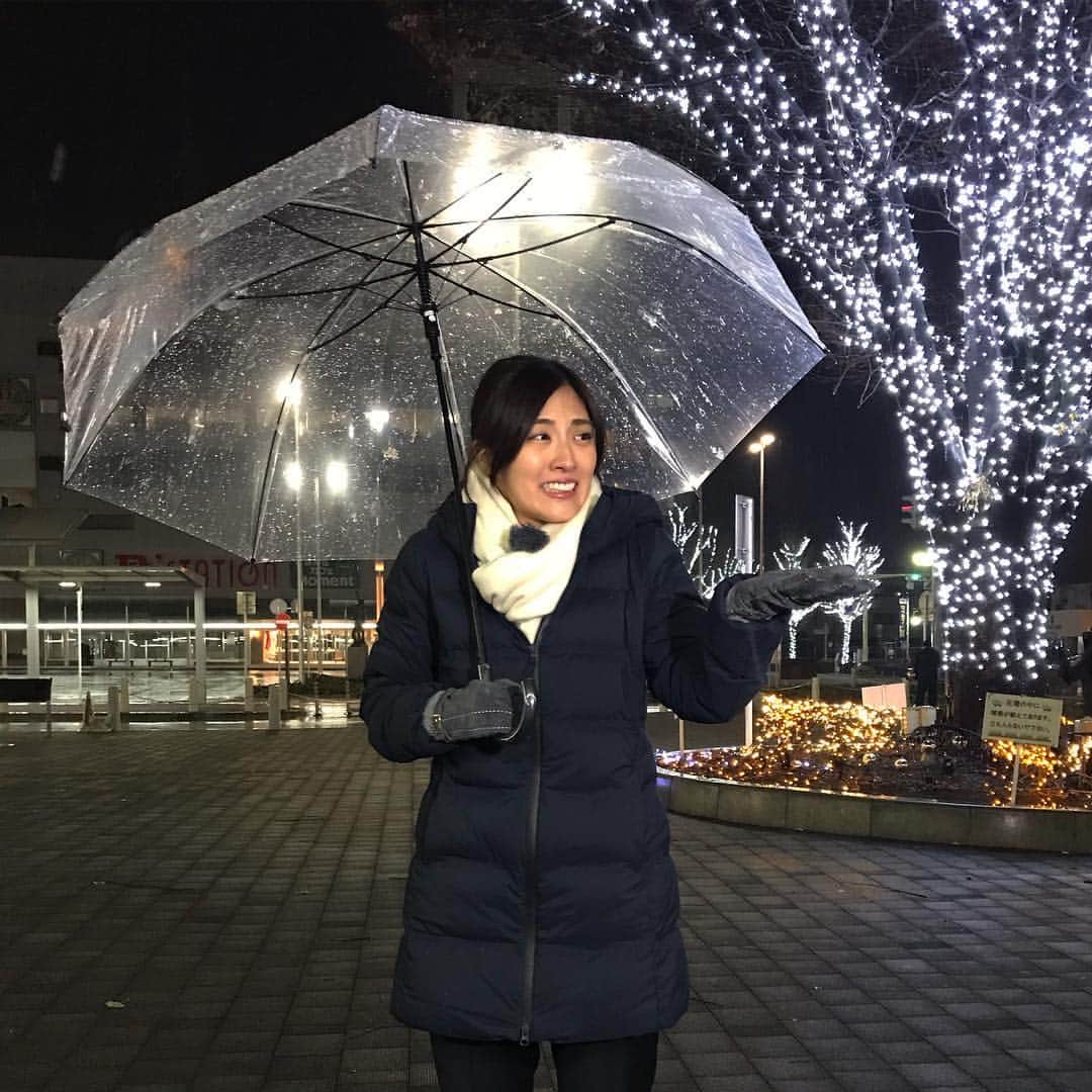 岩本乃蒼さんのインスタグラム写真 - (岩本乃蒼Instagram)「今夜は関東でも初雪☃️ クマも冬眠したくなる空気の冷たい季節になってきました。 どうかあたたかくしてお過ごしください🍲 #初雪 #前橋駅前 #大雪 #熊蟄穴」12月12日 2時07分 - noa_iwamoto