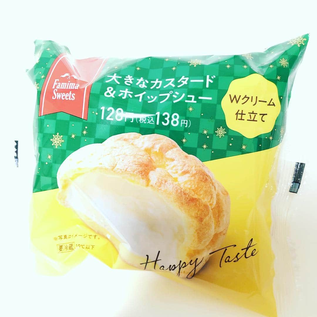 松阪ゆうきのインスタグラム：「最近気付くと毎日 色んなコンビニで シュークリーム買ってる（笑）  #シュークリーム  #コンビニスイーツ  #ペイペイ」