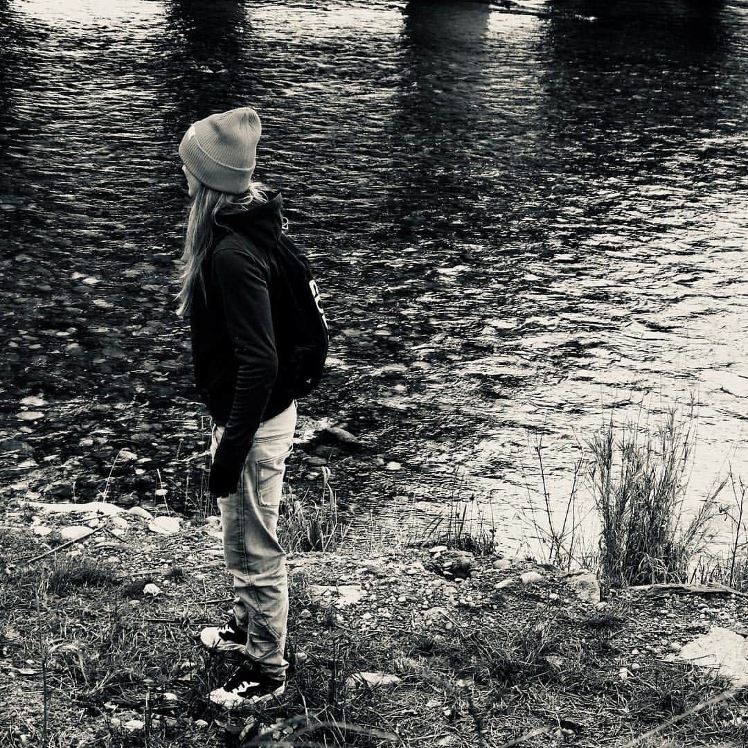 ヴァレンティナ・アリゲッティのインスタグラム：「Winter is coming ... ❄️ #luccicanza #2l #friendswisdom #naturetherapy」
