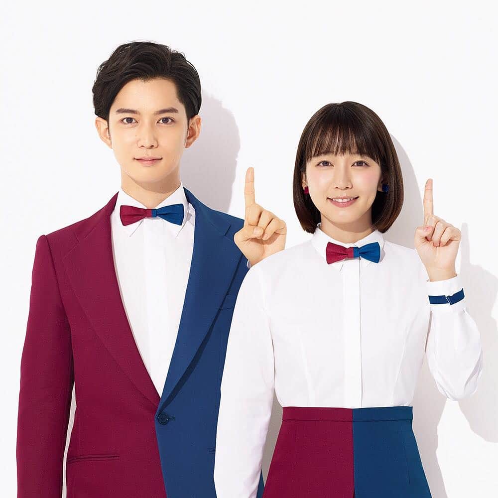 のインスタグラム：「「UR賃貸物件」のCMキャラクターを新しく務めさせていただくことになりました。音タコでもご一緒した吉岡里帆さんと☺︎あの名曲「URであーる」を口ずさんでおります。ぜひご覧ください。 #UR賃貸住宅 #であーるボーイ #レッスン」