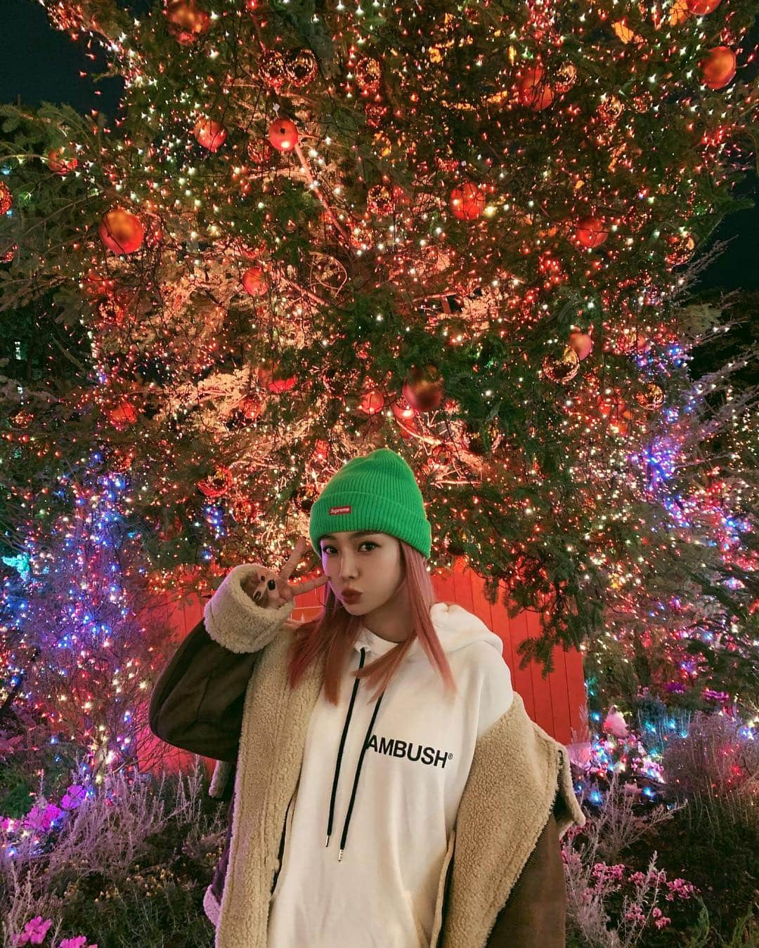 megbabyさんのインスタグラム写真 - (megbabyInstagram)「オレンジのツリーみっけ🎄🧡😍 #earlychristmas」12月12日 23時34分 - _megbaby_