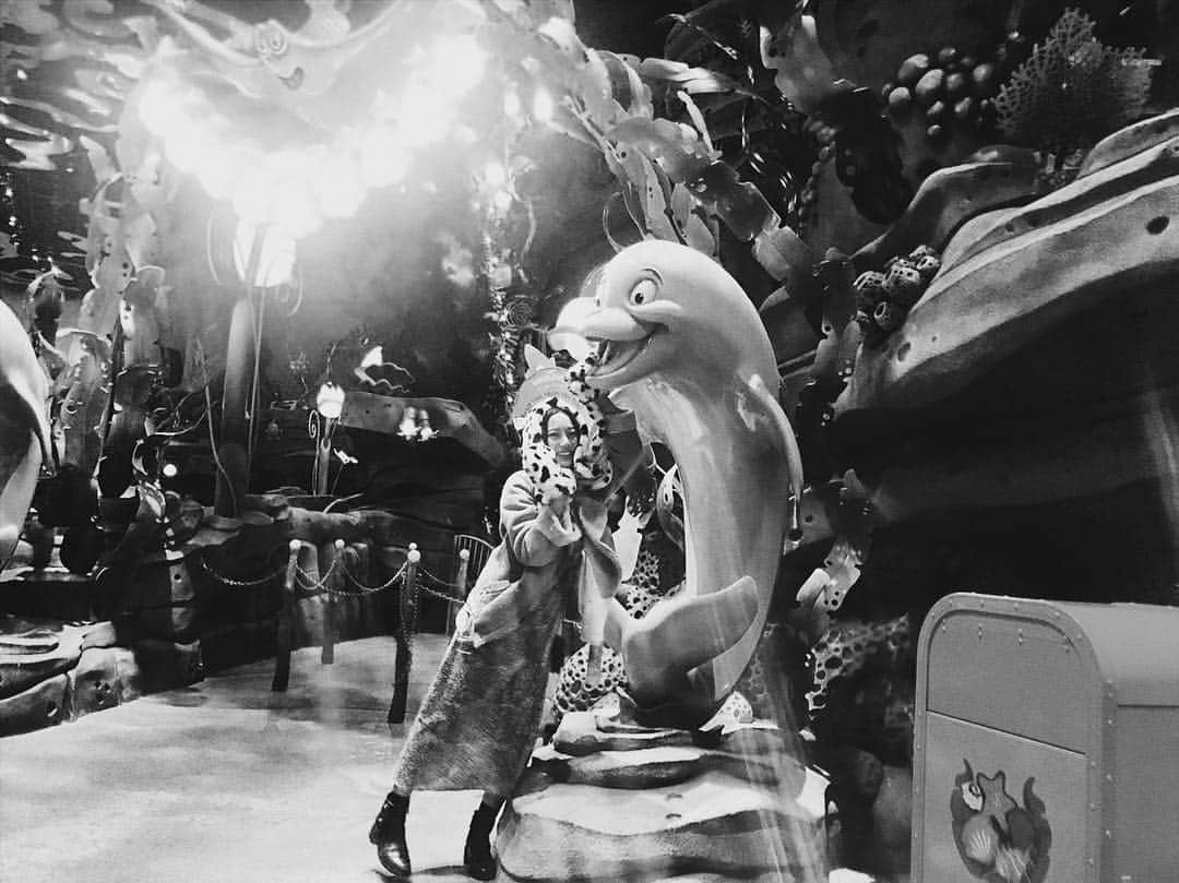 のインスタグラム：「私の顔すっごく楽しそう😂😂💕 #disneyland #disneysea  #ディズニー #ディズニーランド」