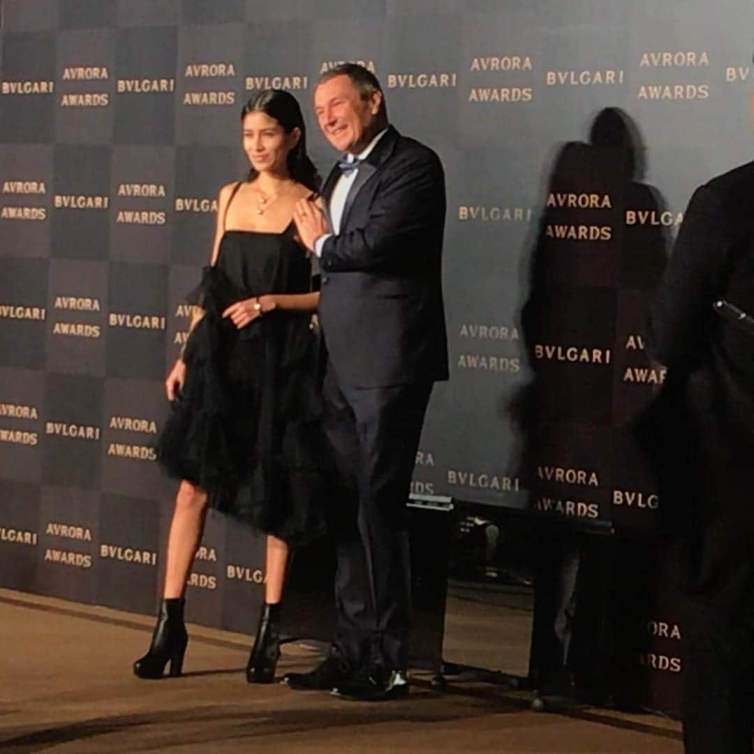 Julia Abe Brazilianさんのインスタグラム写真 - (Julia Abe BrazilianInstagram)「Thank you Bvlgari for having me last night 🖤#avroraawards #inspiringwomen #bvlgari #farfetchcloset #jeanchristophebabin  @bulgariofficial @farfetch Also thank you @wbolognino !!!」12月13日 6時55分 - juliasumire