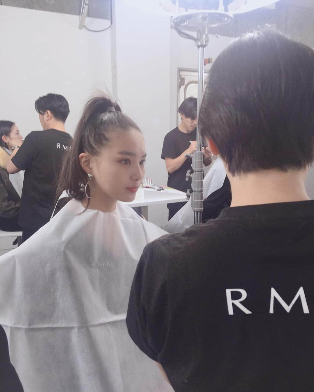 箭内夢菜さんのインスタグラム写真 - (箭内夢菜Instagram)「💝 @rmkofficial  S/S 2019 Collection"COLOR DANCE" Launch Party へ参加させて頂きました✨ 新商品がとてもかわいくて、写真も撮っていただけて楽しかったです︎☺︎ありがとうございました！  事務所の先輩の、甲斐まりかさんと♡  #RMK」12月13日 9時19分 - yumenayanai_official