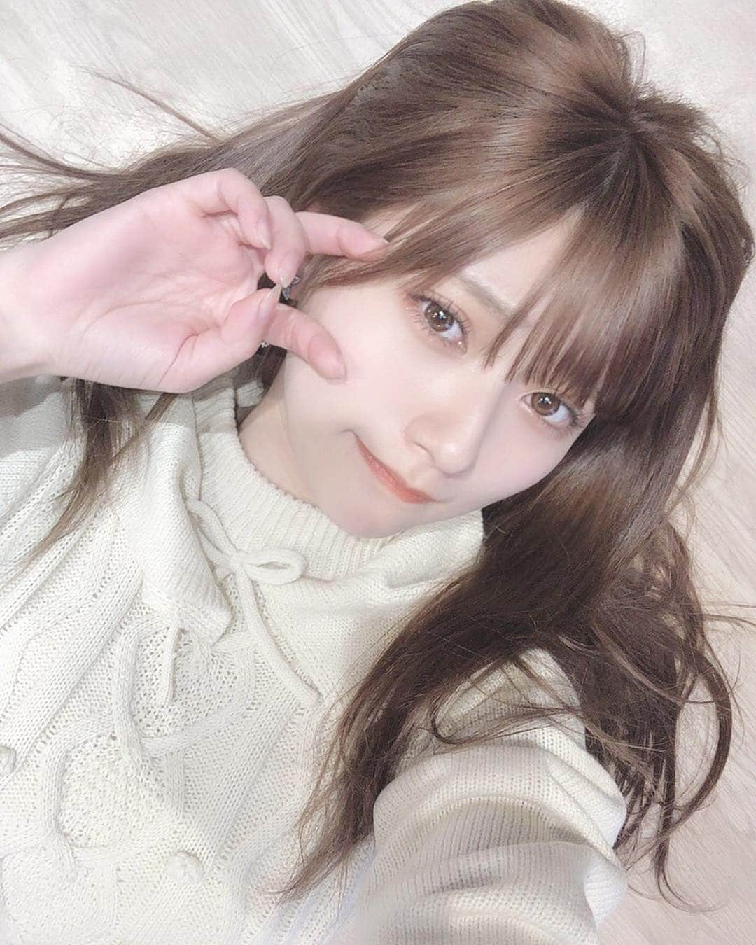 山田麻莉奈さんのインスタグラム写真 - (山田麻莉奈Instagram)「. レッスンからのレッスンで ねむたいです。。 いっぱい寝てあしたもがんばるぞ！٩( 'ω' )و」12月13日 20時27分 - marina.yamada_324