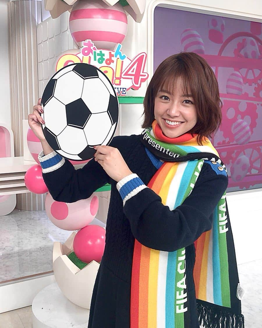 中川絵美里さんのインスタグラム写真 - (中川絵美里Instagram)「⚽️ FIFAクラブワールドカップ開幕しました✨ 開幕戦から白熱の展開🔥 oha!4でも速報でお伝えします！！ 15日のアントラーズの初戦…楽しみ✨ #soccer#FIFA#clubworldcup  #日本テレビ#oha4#おはよん #衣装#bluelabelcrestbridge」12月13日 13時36分 - emiri_nakagawa