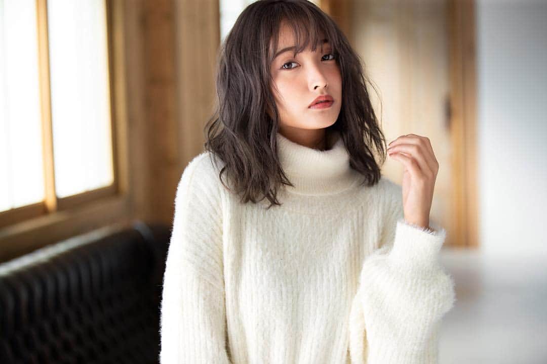 安井レイのインスタグラム：「この秋誕生した、新ブランドLAYLAさんの撮影をこの前させていただきましたっ😊❤️ カジュアルで着やすくて、可愛いアイテムがいっぱいありました( ^ω^ ) お気に入りを載せます🙋🏼‍♀️ みんな見てみてねーー❤️❤️ @layla_select  #ライラ #layla #セレブカジュアル #ストリートカジュアル #新ブランド」