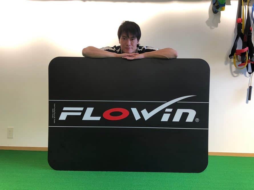 山田将之のインスタグラム：「今日は竹口トレーナーとのトレーニング💪💪 やる度に自分の欠点と伸び代を感じさせられる！！ とにかく自分の身体と向き合うこと🏃‍♂️ これからの自分が楽しみ😊 継続は力なり👏  @masanoritakeguchi  @flowinofficial  #training #flowin #fctokyo #山田将之 #自分の苦手分野を徹底的に #簡単なようで #とにかくキツイ #竹トレ #ワクワクしてくる言葉がけ #いつもありがとうございます😊」